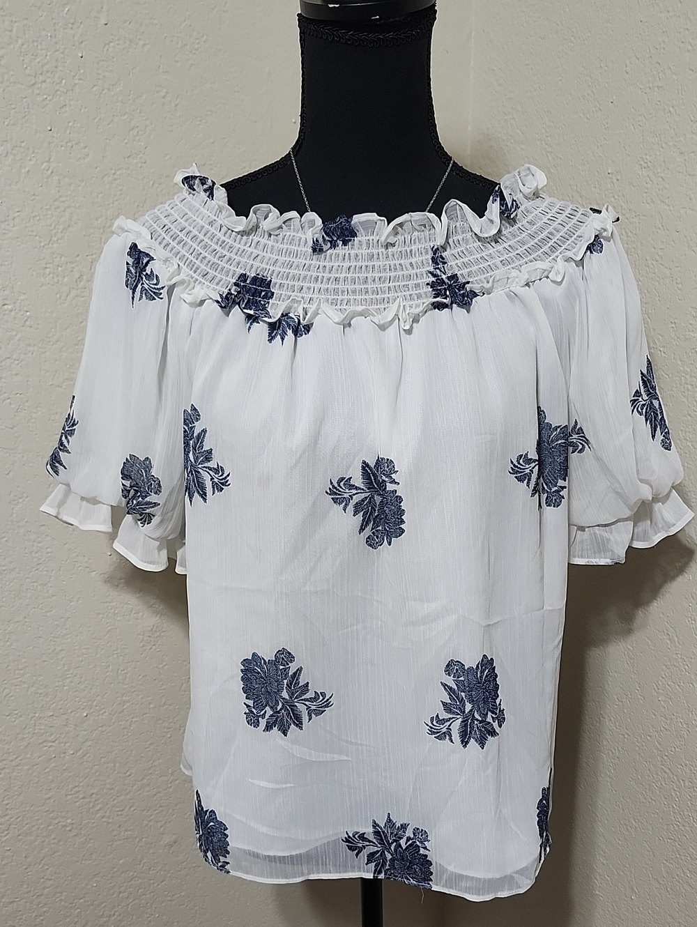 CeCe White & Navy Blue Floral Embroidered Smocked Off-The-Shoulder Blouse - Sz M